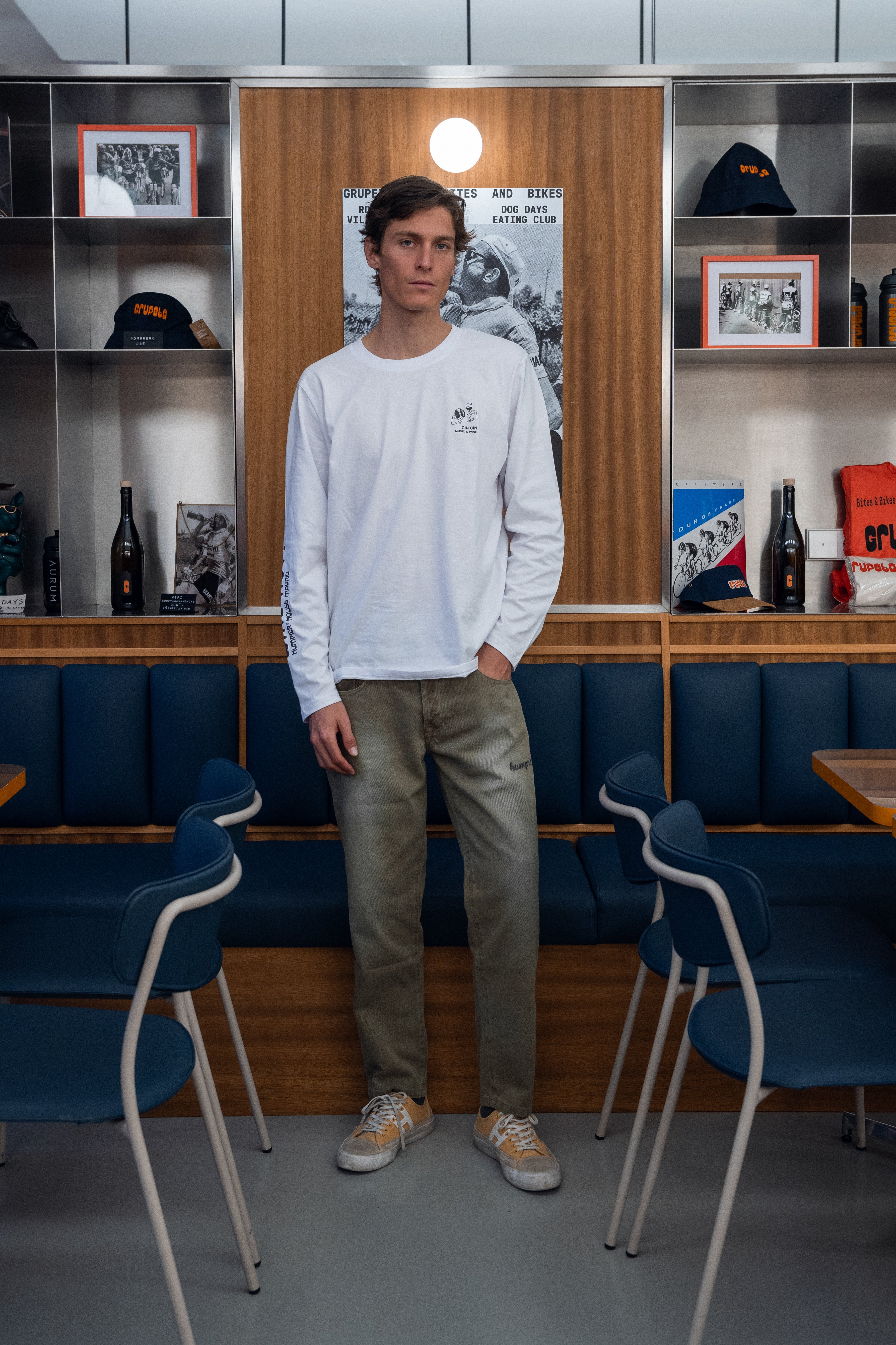 Camiseta manga larga Wine Not? Humpier Blanco / Pantalon Vaquero Nice Butt Humpier Washed Khaki