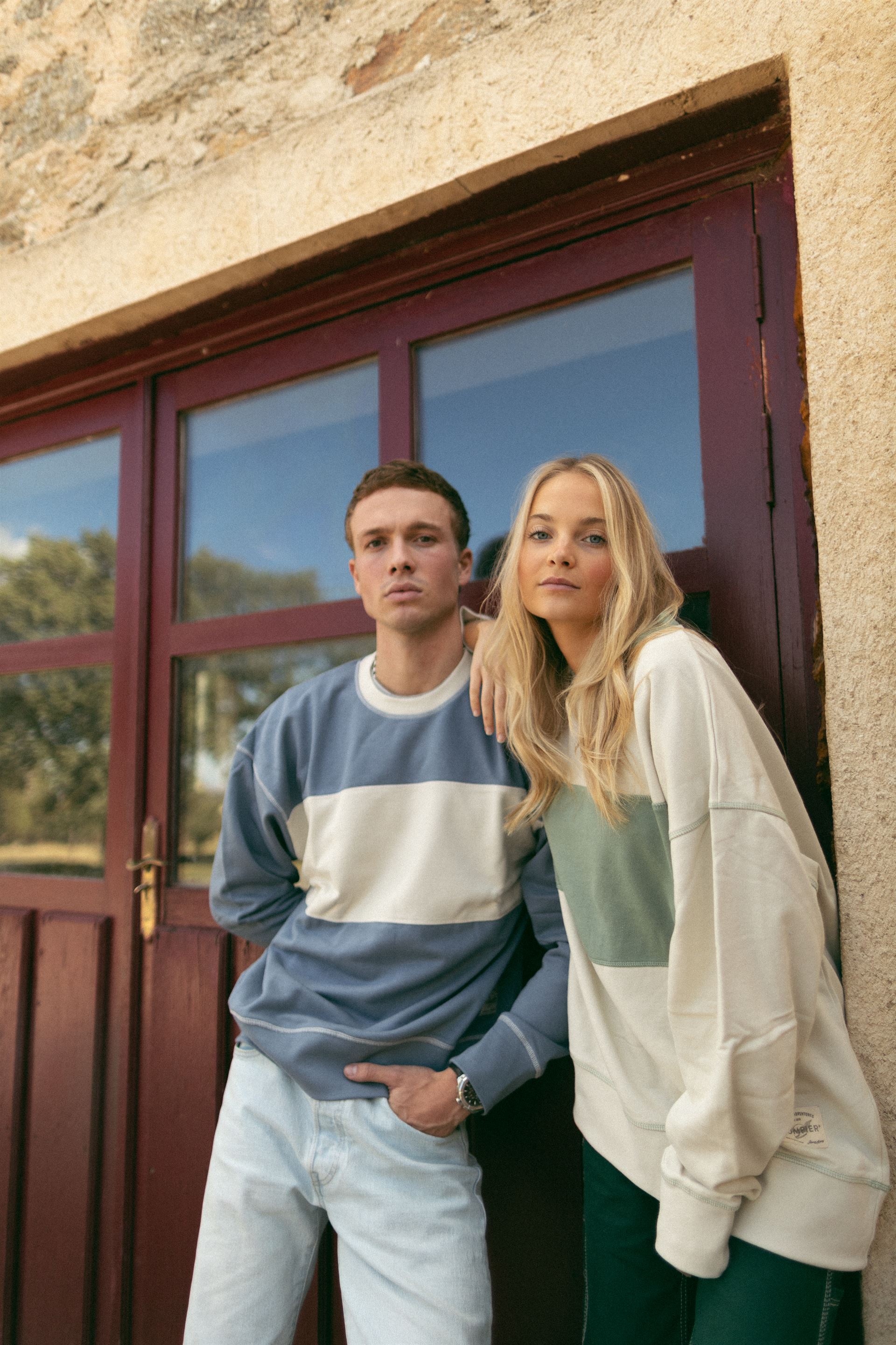 Old School Green and Beige Crewneck Humpier
